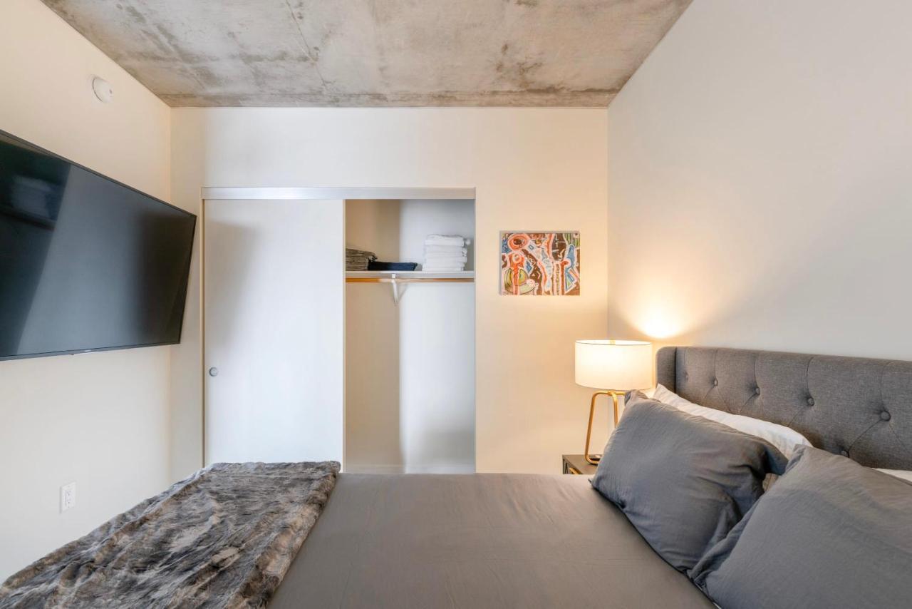 New 2Br Upscale Hollywood Apartment لوس أنجلوس المظهر الخارجي الصورة