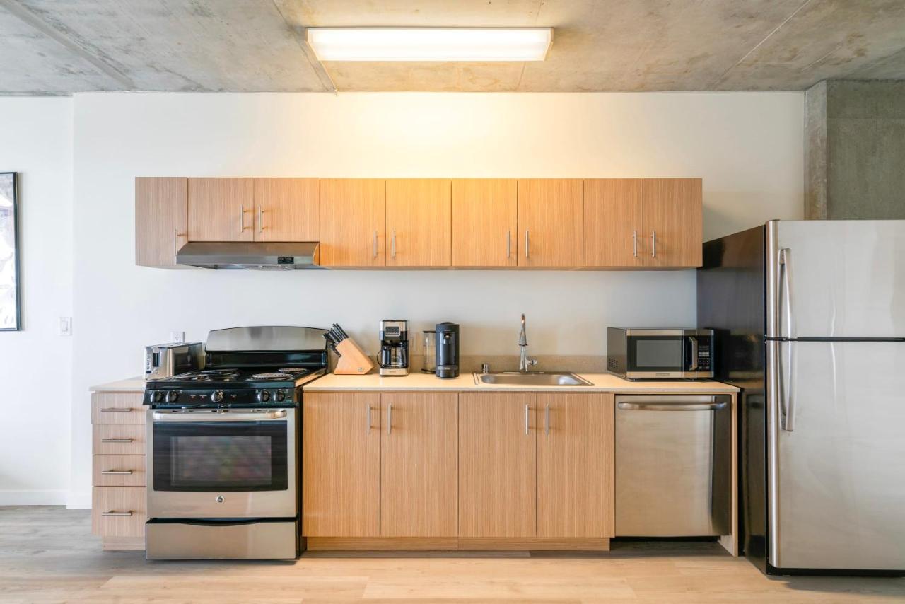 New 2Br Upscale Hollywood Apartment لوس أنجلوس المظهر الخارجي الصورة