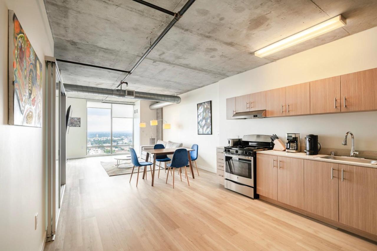 New 2Br Upscale Hollywood Apartment لوس أنجلوس المظهر الخارجي الصورة