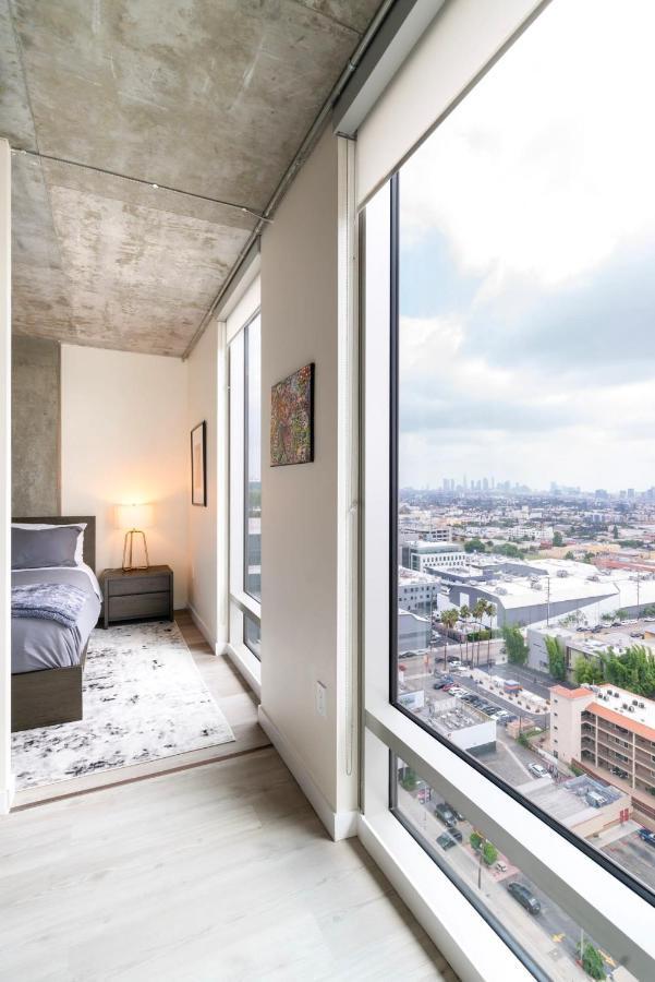 New 2Br Upscale Hollywood Apartment لوس أنجلوس المظهر الخارجي الصورة