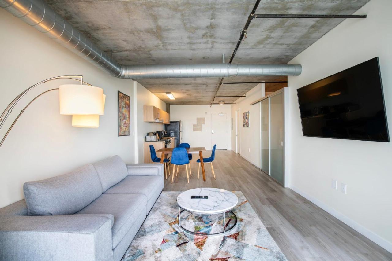 New 2Br Upscale Hollywood Apartment لوس أنجلوس المظهر الخارجي الصورة